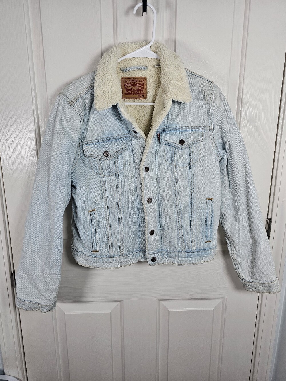 Levi's Sherpa-Lined Denim Trucker Jacket Size M